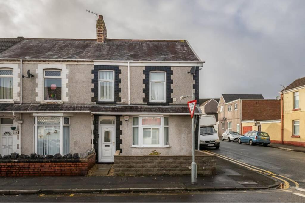 Sleeps 5, Smart Tv'S In Bedrooms Swansea Extérieur photo