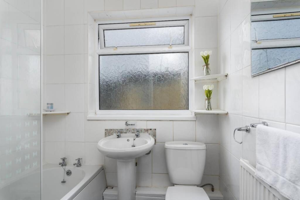 Sleeps 5, Smart Tv'S In Bedrooms Swansea Extérieur photo